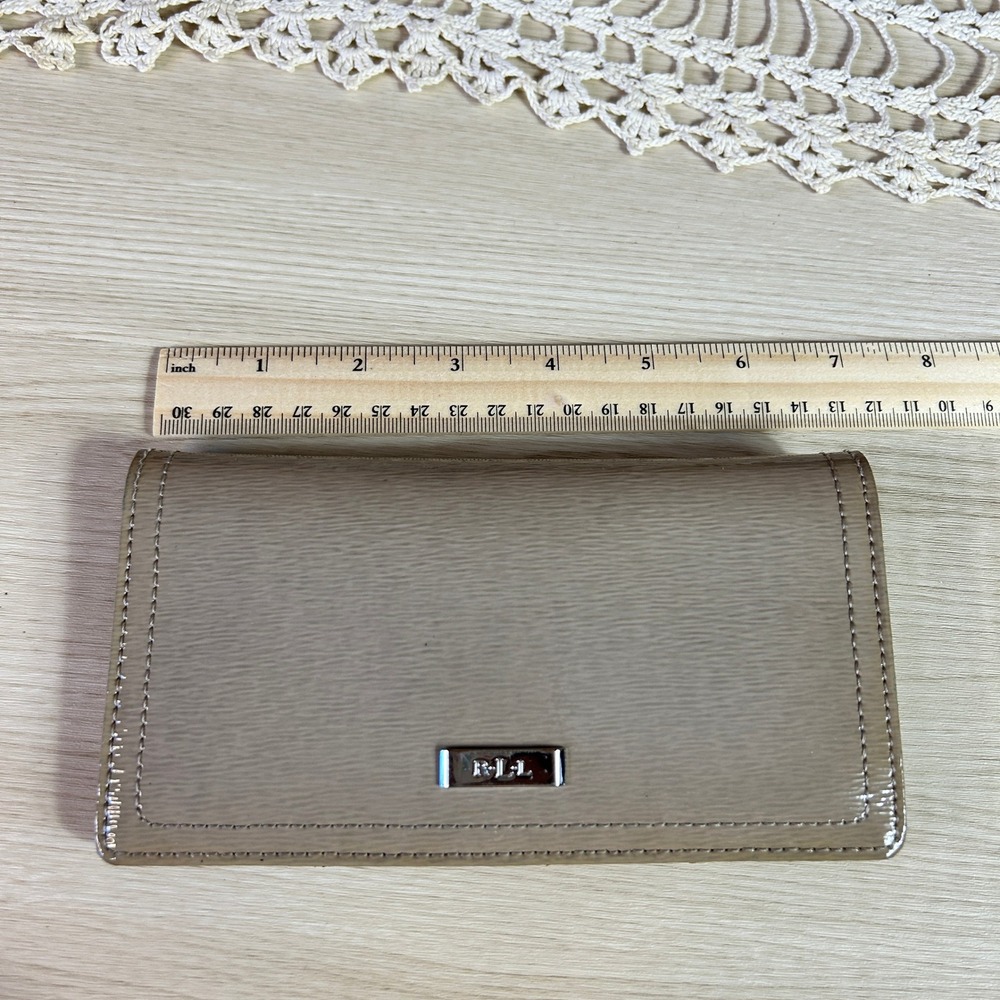 Vintage Lauren Ralph Lauren Patent Leather Bi Fold Wallet Tan Clutch Card Holder - Picture 4 of 10
